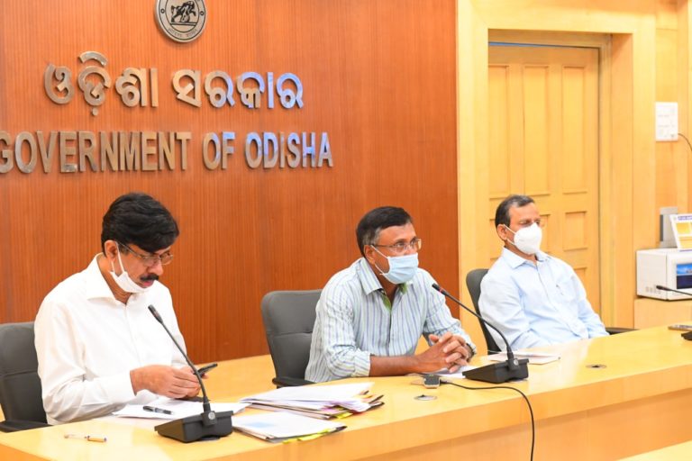 Focus On Community Monitoring Of COVID Management, Odisha Govt Tells Collectors, SPs