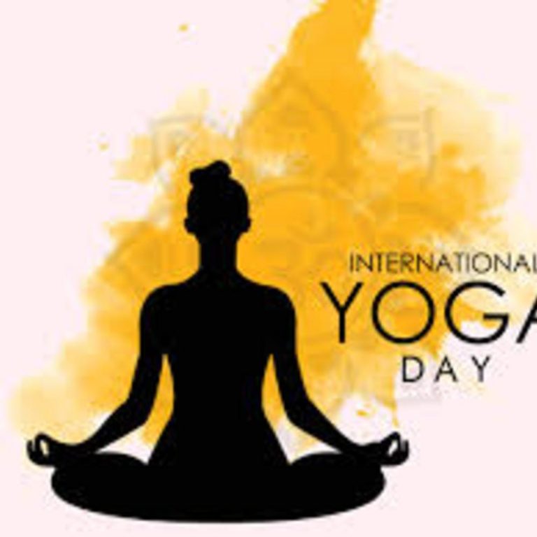 International Yoga Day 2020 To Be Observed Digitally Due to Coronavirus Crisis