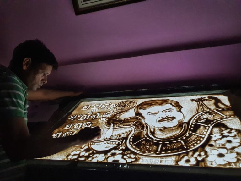 Sandy Tribute To Legendary Actor Bijay Mohanty