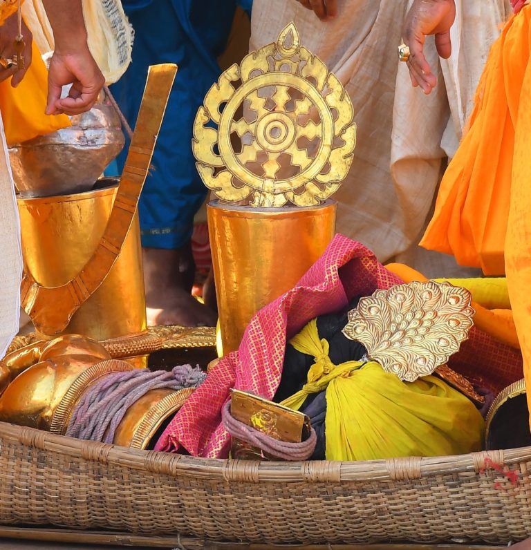 In Pictures: Sibling Deities Decked Up In Gold