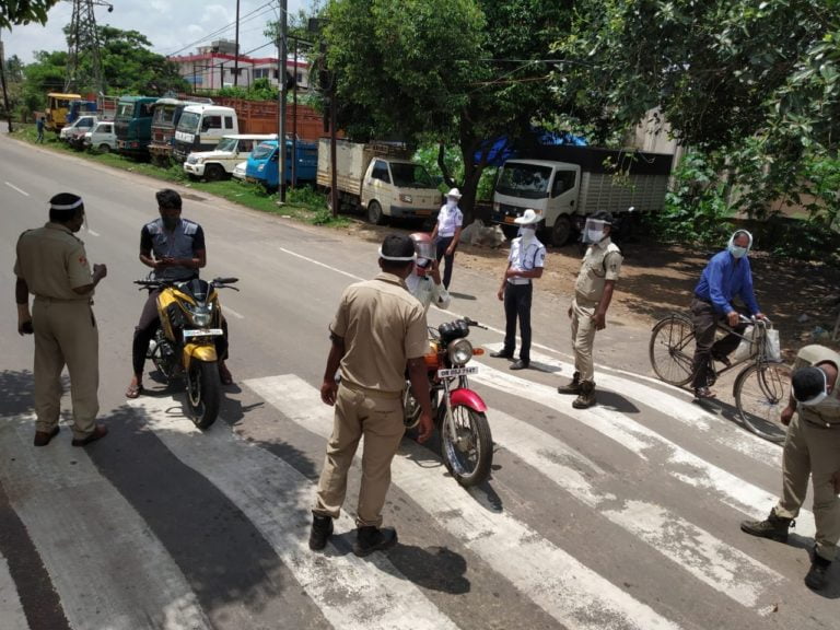 Cuttack Police Impose Hefty Fines For Flouting COVID Norms
