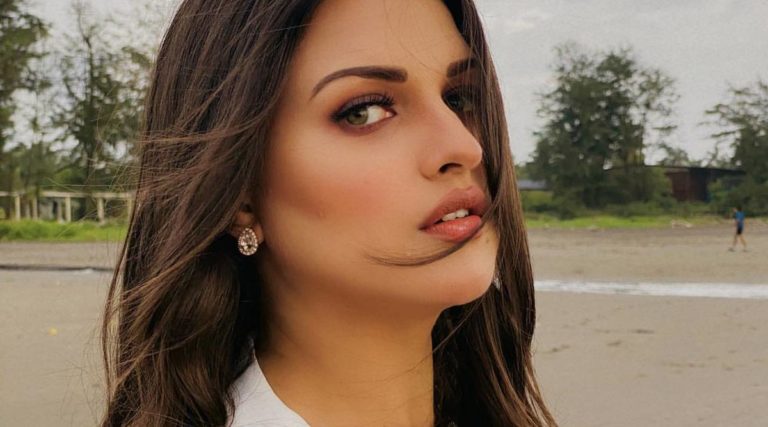 Himanshi Khurana Tests COVID-19 Positive After Attending Protest Against Farmers’ Bill