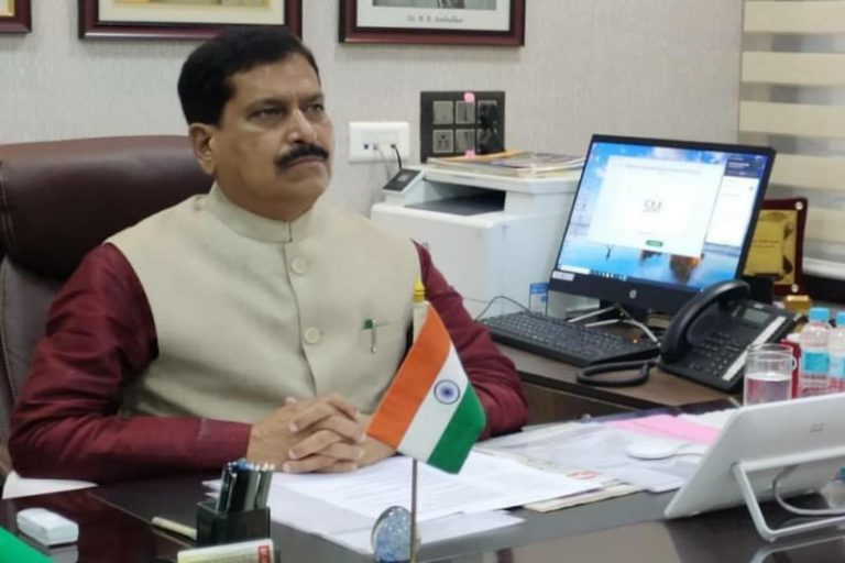 MoS Suresh Angadi dies of covid