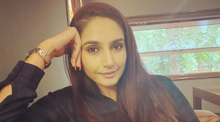 actress ragini dwivedi