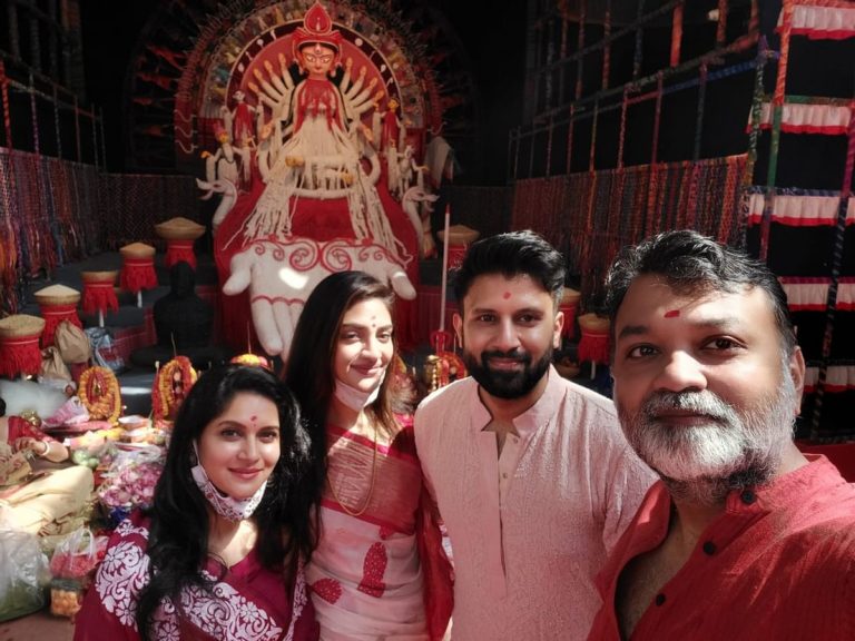 Durga Puja Pandal Visit: MP-Actor Nusrat Jahan Accused Of Contempt Of Court