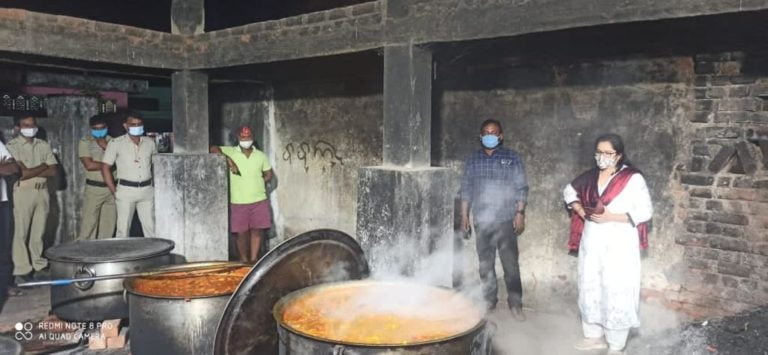 Man Organises Feast For 2000 People In This Odisha District; Know What Happens Next