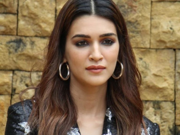 Kriti sanon film early release