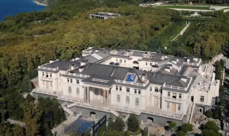 putin palace