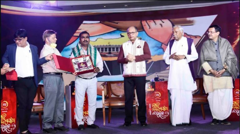 SOA Founder Manojranjan Nayak Felicitated For Contribution To Odisha Health Sector