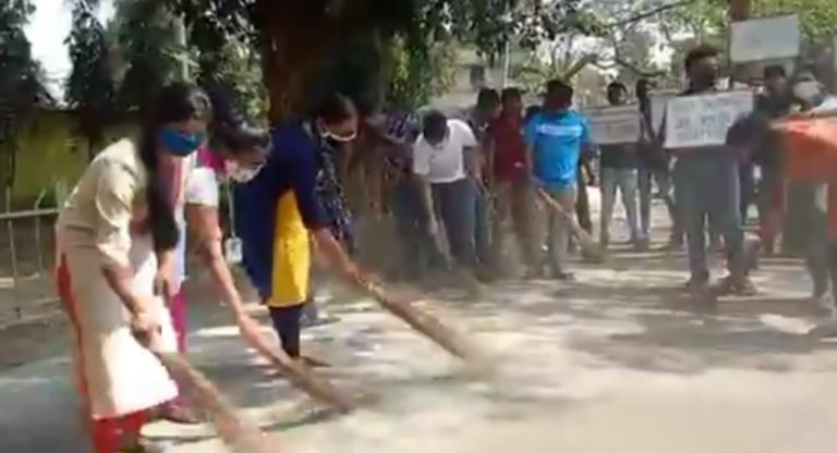 Now, Odisha Agri Students Hit Bhubaneswar Streets With Brooms In Hands