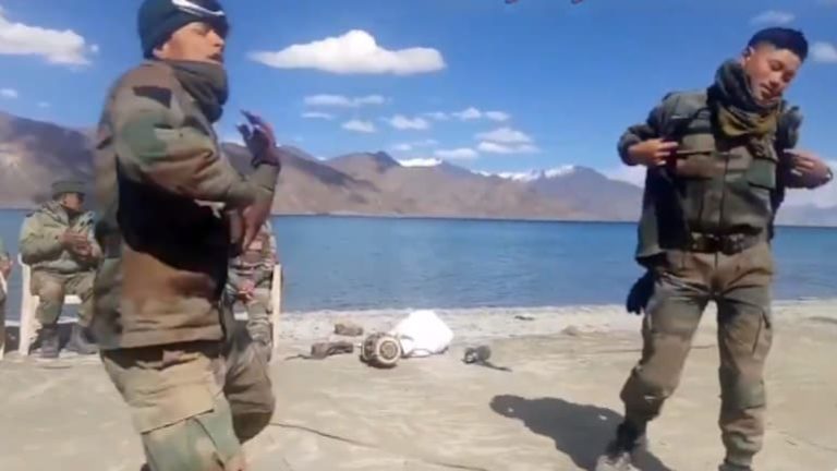 Army jawans dancing