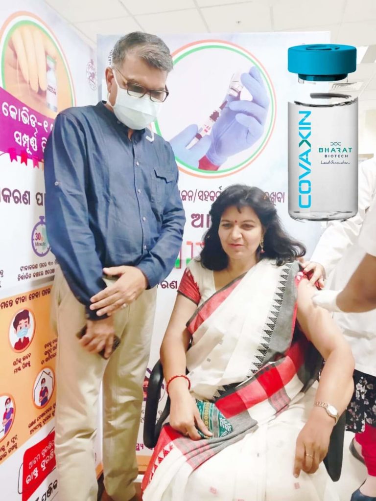 Takes Covid Vaccine Jab