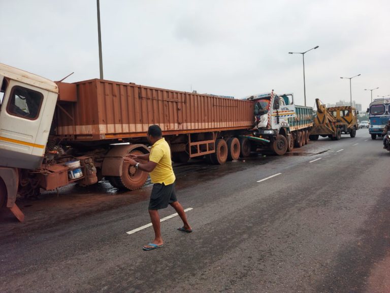 Multiple Truck-Collision On Bhubaneswar Overbridge; 3 Injured