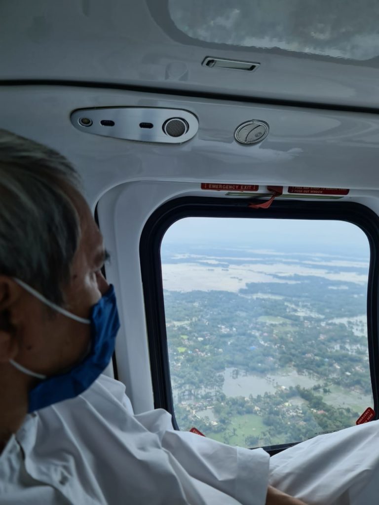 [In Pictures] Post-Cyclone Odisha: CM Naveen Patnaik Makes Aerial Survey Of Damage