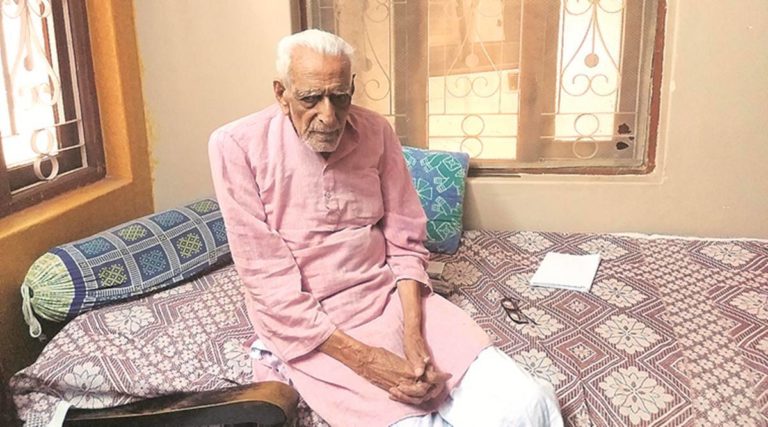 Freedom Fighter Doreswamy Passes Away At 103 Due To COVID-19