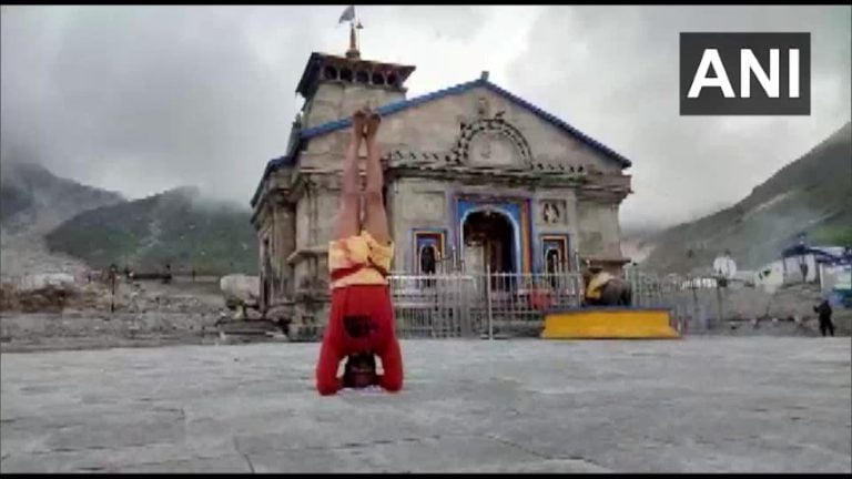 Kedarnath shirshasana protest