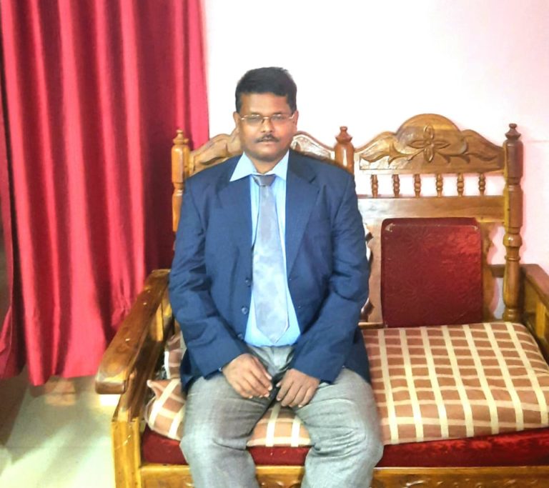 Blindness No Obstacle For This University Teacher In Odisha