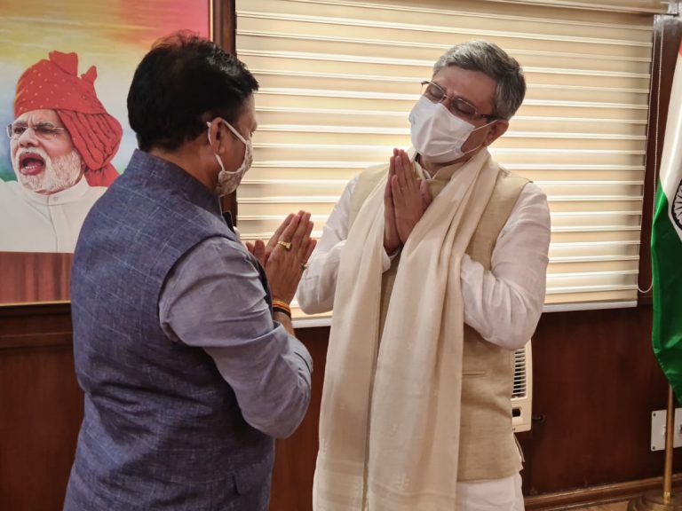 Ashwini Vaishnaw dismisses pegasus hacking