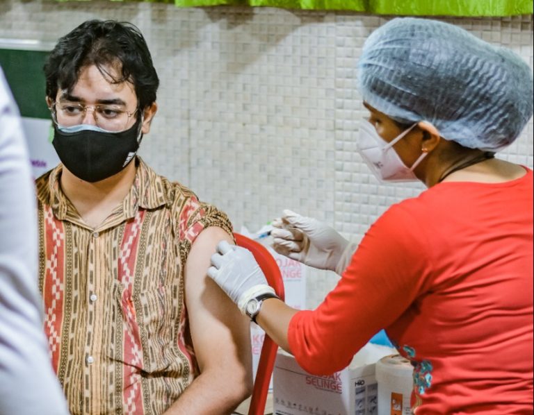 Just Walk Into These Vaccination Centres In Bhubaneswar For Covaxin Jab
