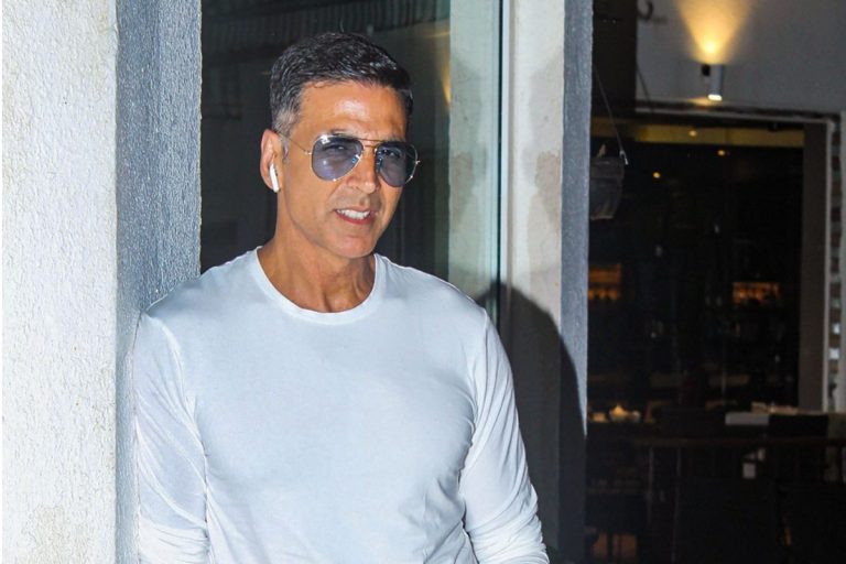 Akshay to renounce Canadian citizenship