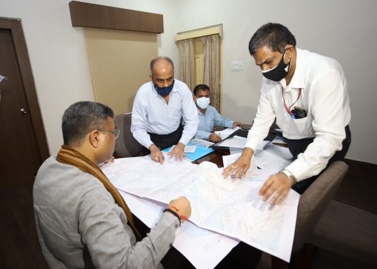 Dharmendra’s Review Pumps Up Work On Coastal Highway & Bhubaneswar Ring Road Projects
