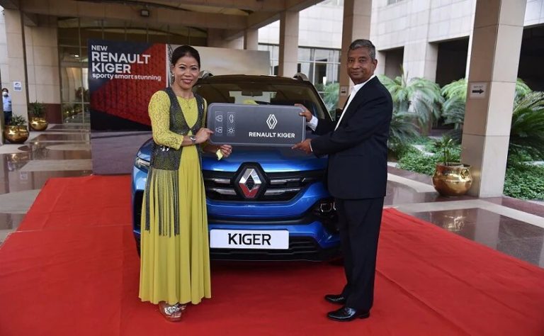 Renault Gifts SUV To MC Mary Kom