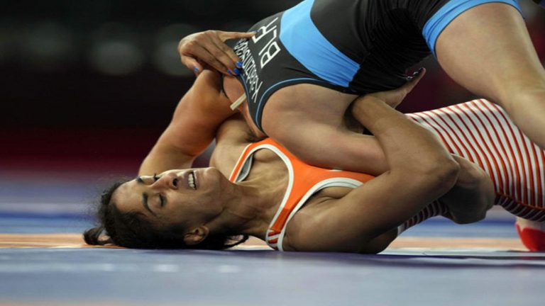 Everyone Outside Is Treating Me Like I Am Dead Thing Vinesh Phogat