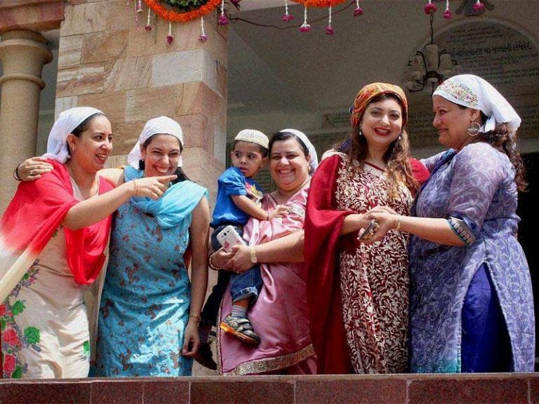 This Navroz, Find Out About Parsi Culture In These Hindi Movies