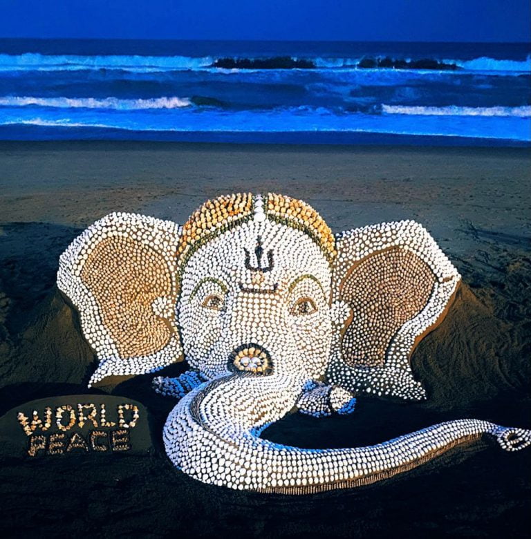 Sudarsan Pattanaik’s Seashells Sand Art Installation On Ganesh On Puri Sea Beach