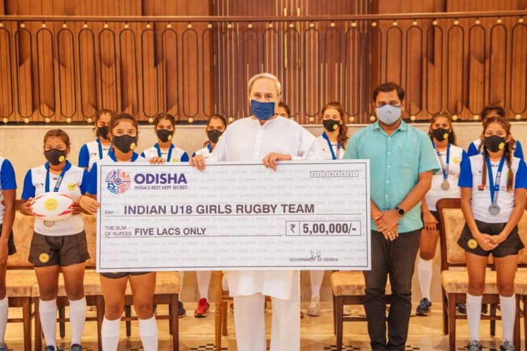 Naveen felicitates india u-18 rugby team