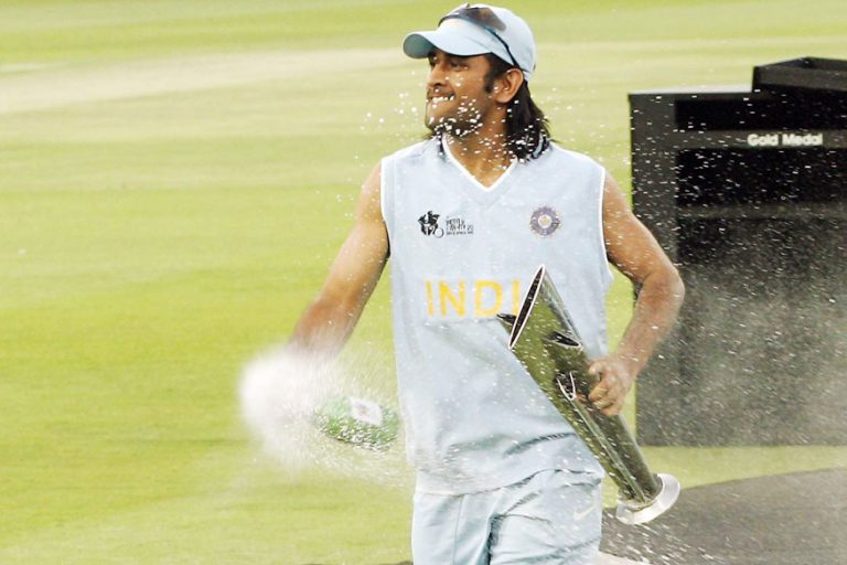 dhoni 2007 T20 WC win
