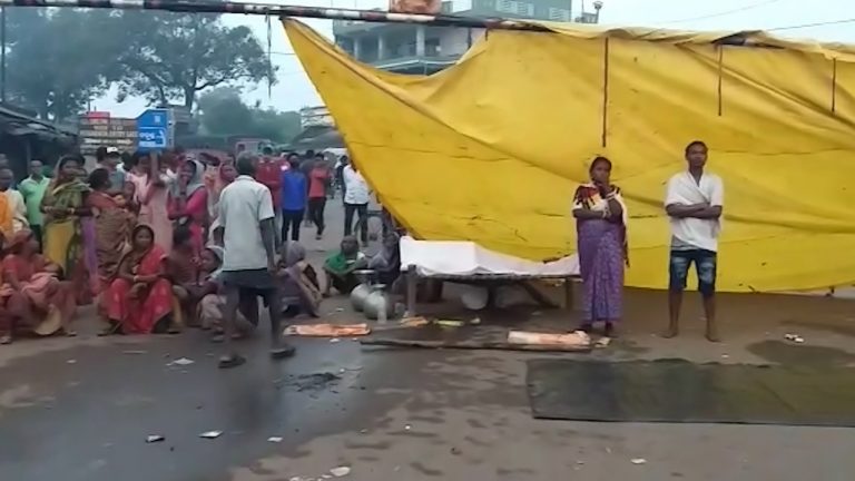 Angry Locals Hold Up Traffic Over Patient’s Death Due To ‘Medical Neglect’ In Odisha’s M’Bhanj