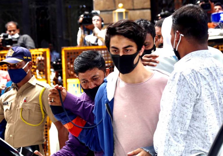 Did You Know SRK Hired A New Lawyer For Son? Was Aryan Invited By Abbas Merchant?