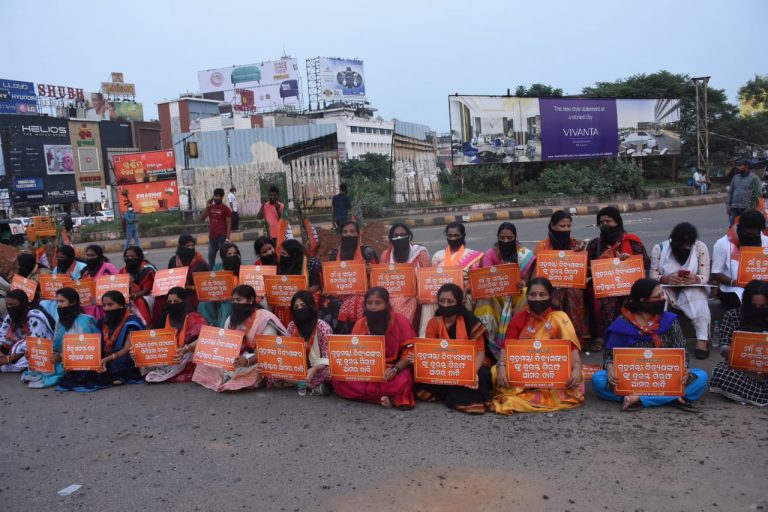 BJP Delegation To Visit Mamita’s Family; Mahila Wing Stages Silent Protest In Odisha Capital