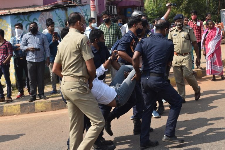Mamita Murder: BJP Protestors Hurl Eggs At Cops In Baripada; ABVP March Towards CM’s Residence In Odisha Capital