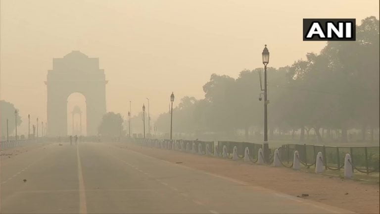 Delhi pollution record high AQI