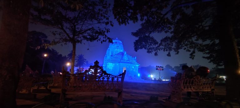 Rajarani Temple In Bhubaneswar Lit In Teal For A Cervical Cancer-Free Future