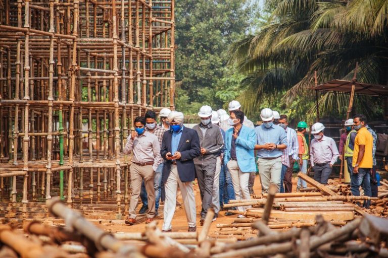 Gopichand visits badminton HPC kalinga stadium