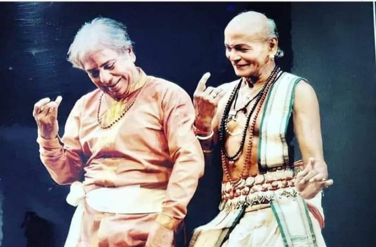 Pandit Birju Maharaj In Step With Guru Kelucharan Mohapatra; Know How The Legends Bonded