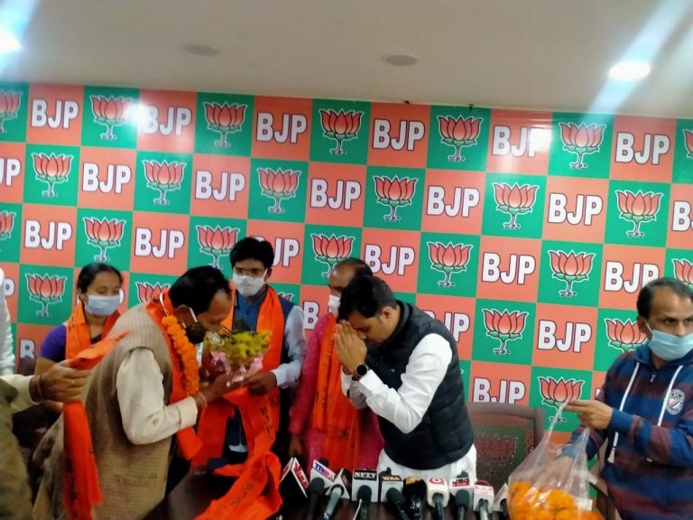 Ex-Odisha CM Hemananda Biswal’s Brother Shifts Political Allegiance Again, Joins BJP