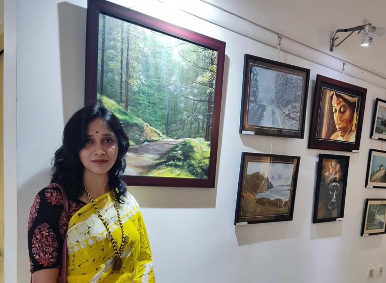 Painter Soma Bagchi Experiments With Mediums In Her 1st Solo Exhibition In Bhubaneswar