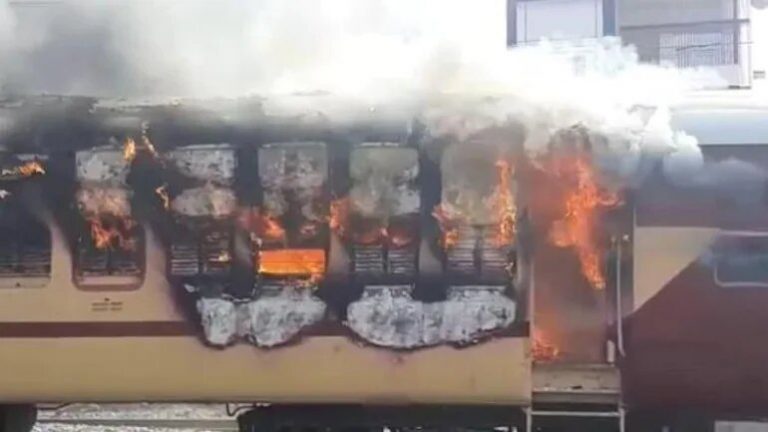 [Watch] Protestors Set Train On Fire At Gaya Station Over Railway Jobs