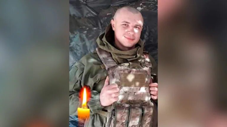 Ukrainian Soldier Blows Himself Up On Bridge To Stop Russian Tanks