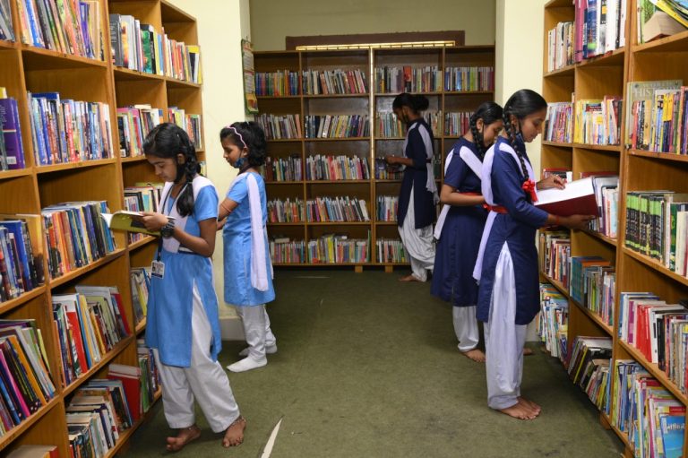 ‘Sundargarh Bahi Padha’ Resumes Post-Pandemic; Encourages Book Reading Among Students, Youth