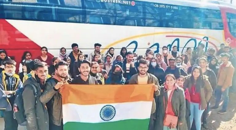 Tricolour Helps Pakistani & Turkish Students Flee Ukraine; India Hopes To Evacuate Those Stranded In Kharkiv Via Russia