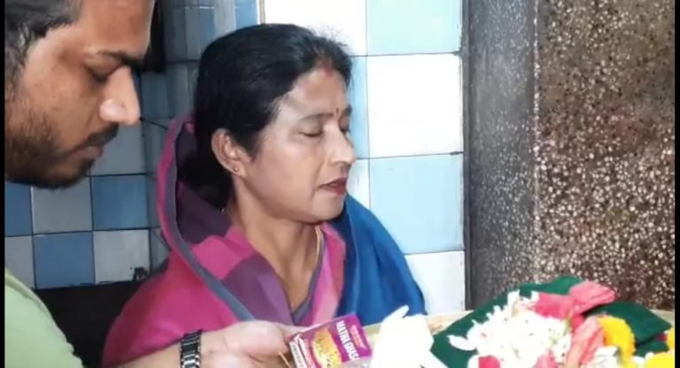 Bhubaneswar Mayor Seeks Goddess Biraja Blessings