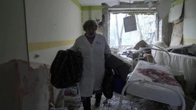 ukraine maternity hospital attacked