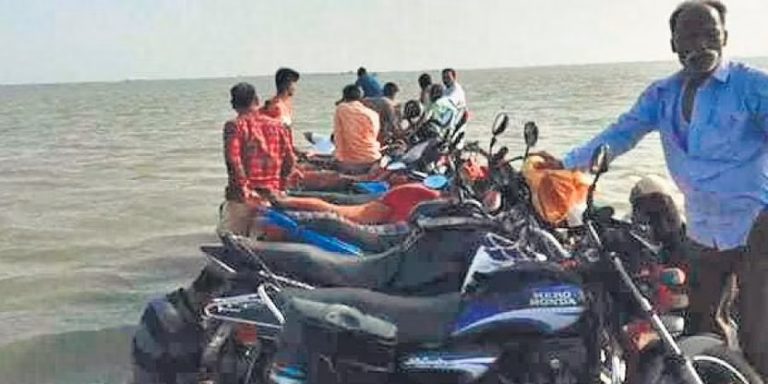 Close Shave For 30 Passengers As Boat Develops Snag In Odisha’s Chilika Lake