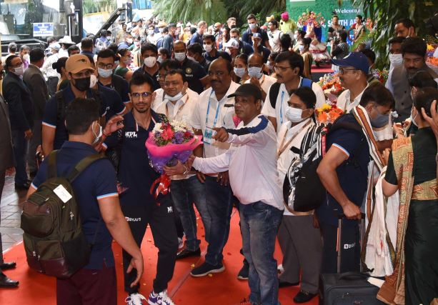 India, SA arrive for Barabati T20I 