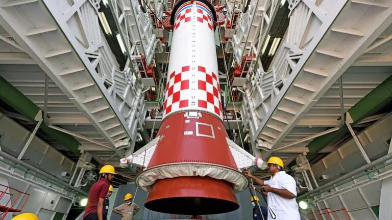 AzadiSAT: The Satellite Built By 750 Girls To Mark India’s Independence